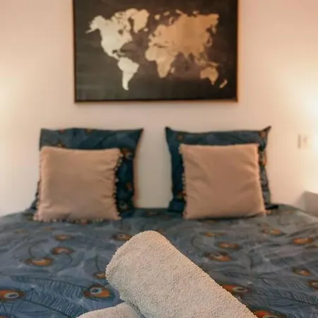 Conde Hyper Centre-ville Διαμέρισμα *